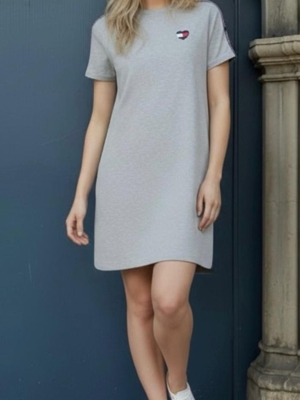 NWT Tommy Hilfiger Heather Gray Short Sleeve Tee Dress with Logo Tag